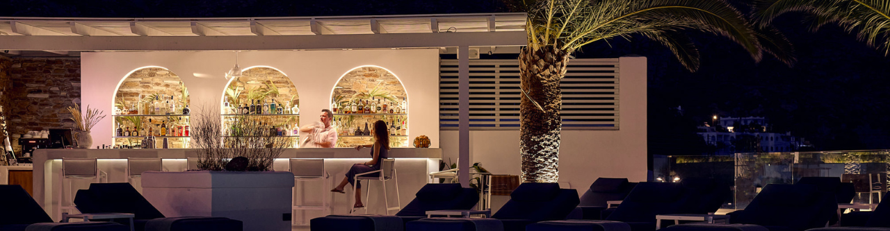 Pool Bar